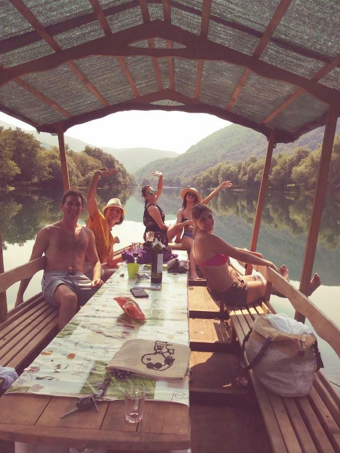 بيهاتش Apartment Terra & Boat Trip المظهر الخارجي الصورة